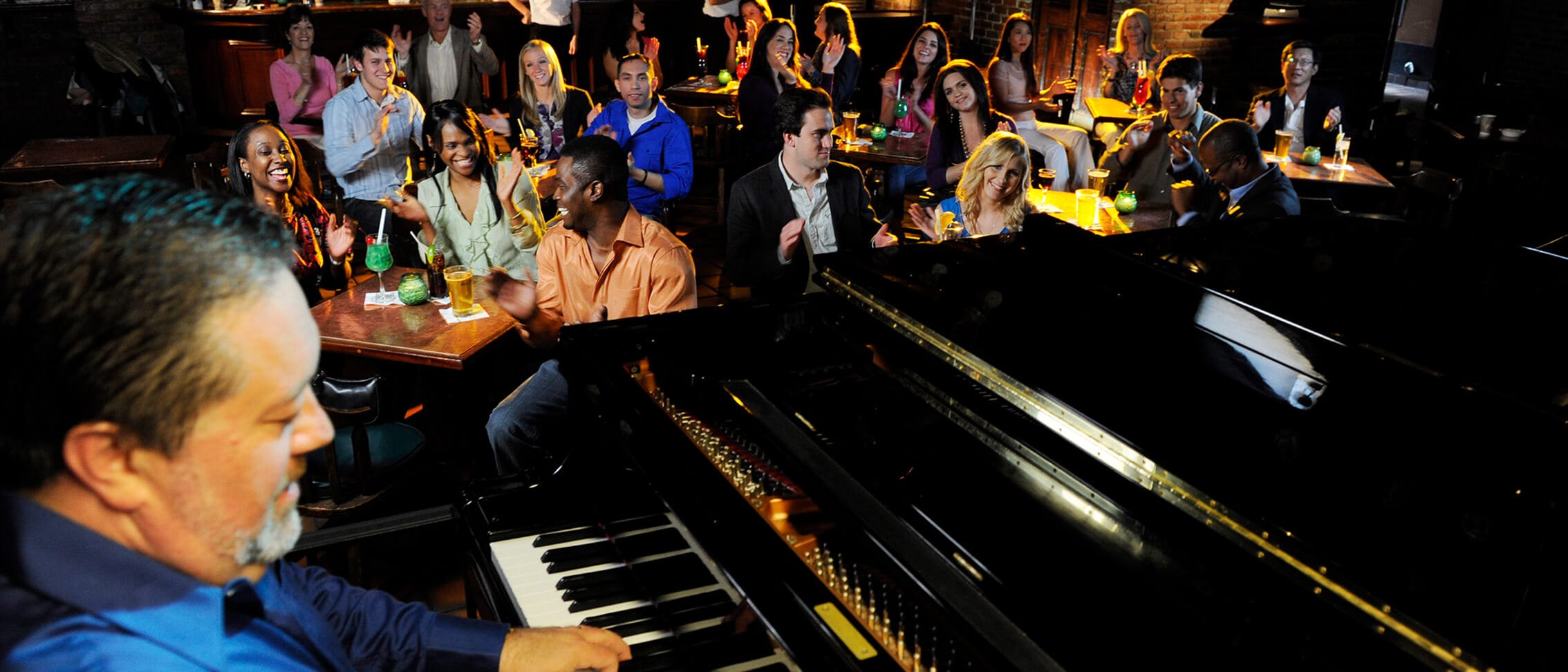 An audience enjoys a live performance in Pat O’Brien’s at Universal CityWalk Orlando.