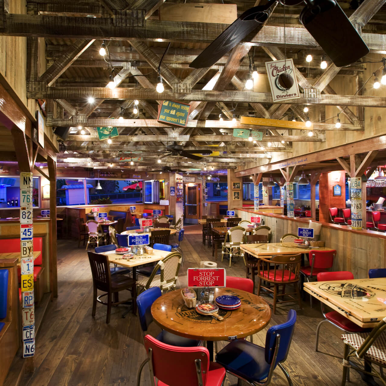 The inside dining area of Bubba Gump Shrimp Co. in Universal CityWalk Orlando.