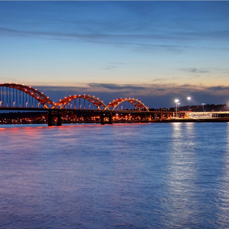 Government Bridge to Rock Island