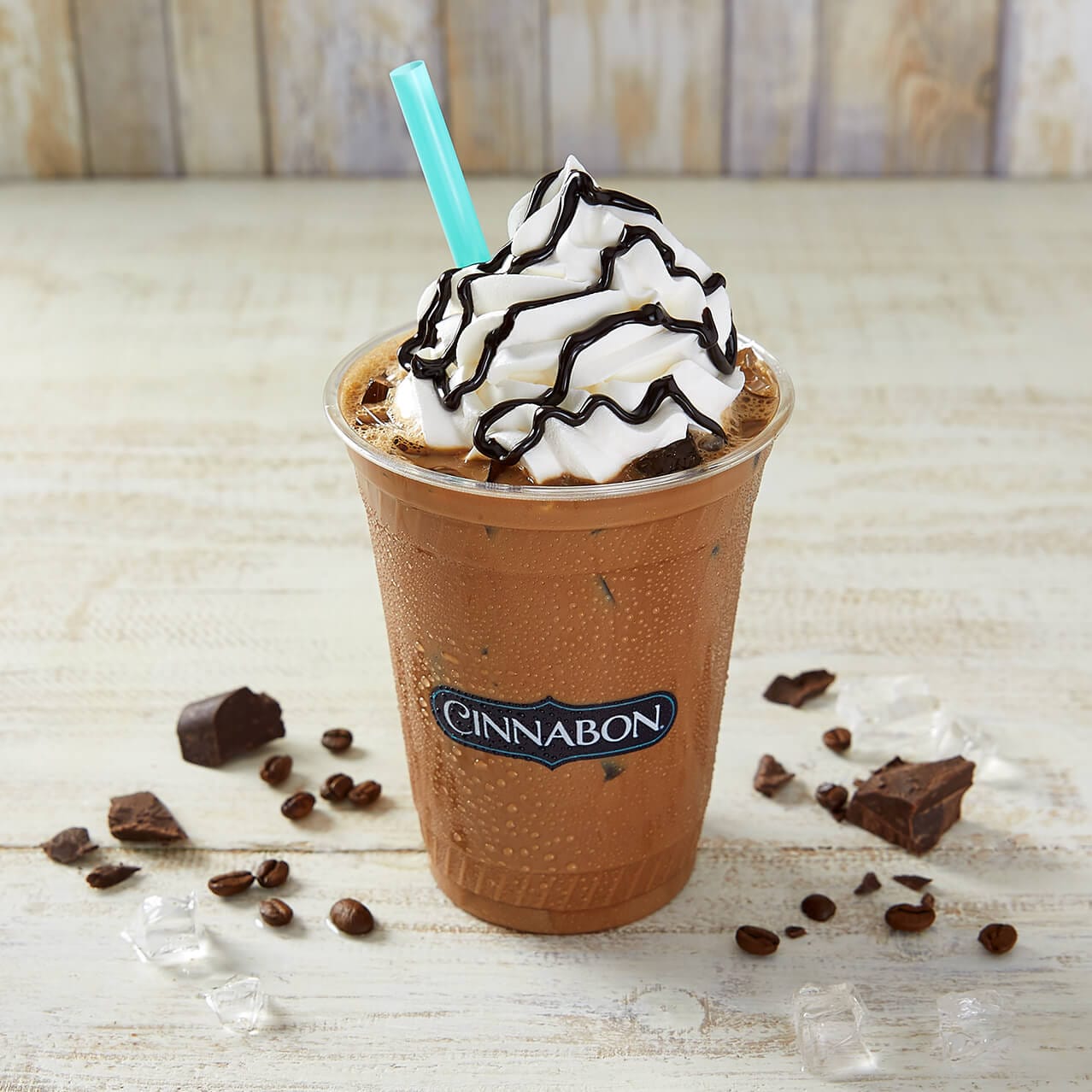 La bebida MochaLatta Chill® de Cinnabon, una panadería ubicada en Universal CityWalk en Orlando.