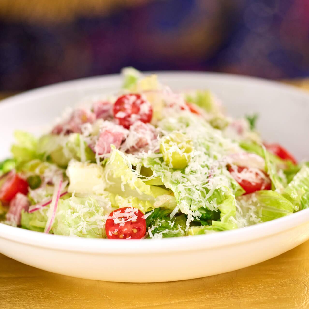Ensalada Rocket Fuel de Pizza Moon en Celestial Park.