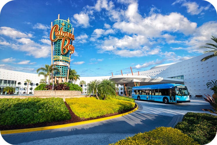 La entrada a Universal Cabana Bay Beach Resort