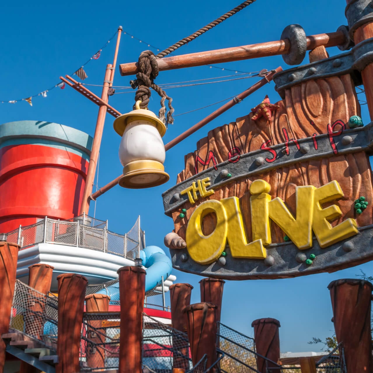 Placa do Me Ship, The Olive® na área Toon Lagoon® do Universal's Islands of Adventure, em Orlando.