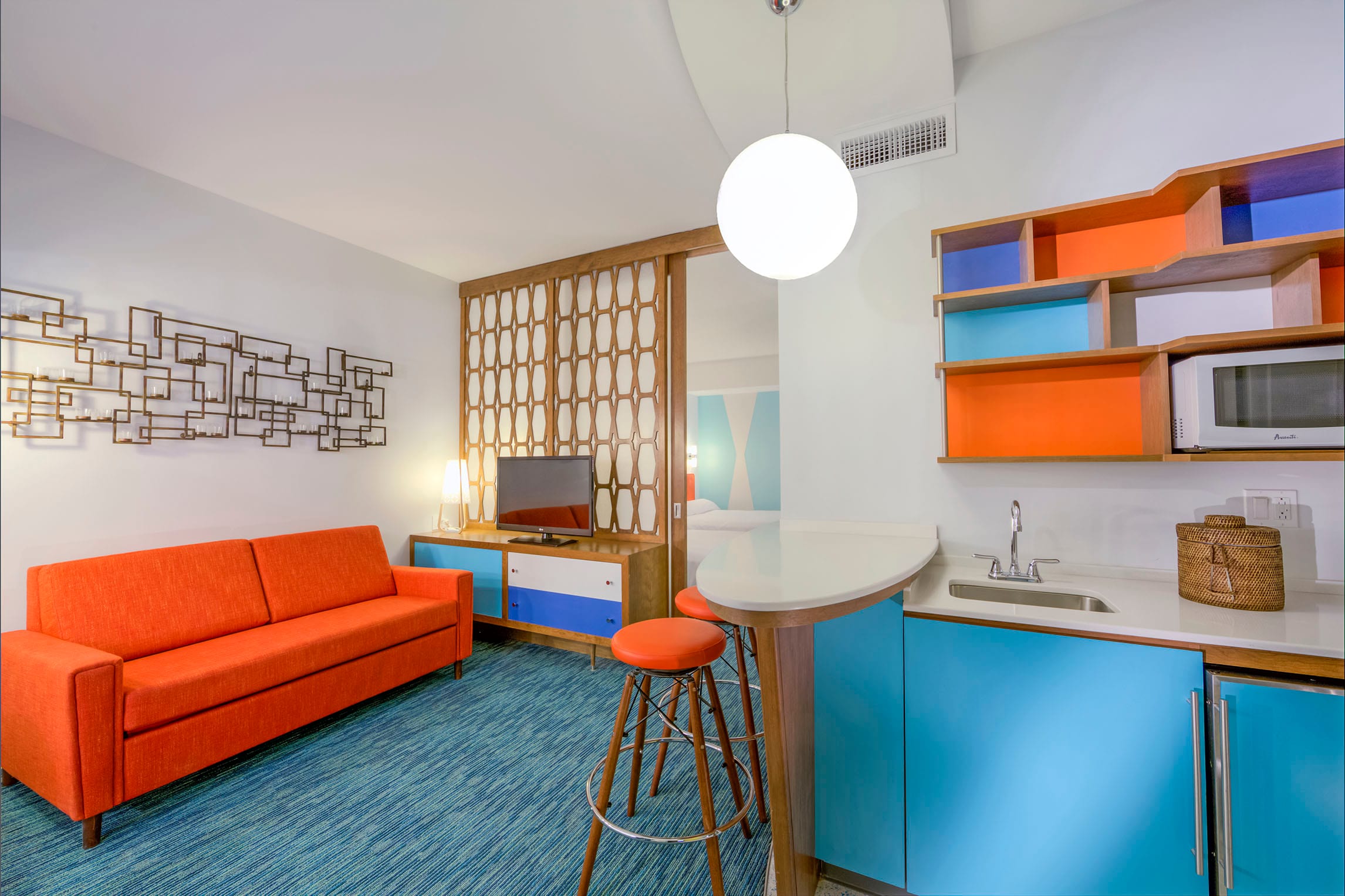 Family Suites In Orlando Universal S Cabana Bay Beach Resort The Interior Of Kitchenette And Living Area A Family Suite At Universal Orlando S Cabana