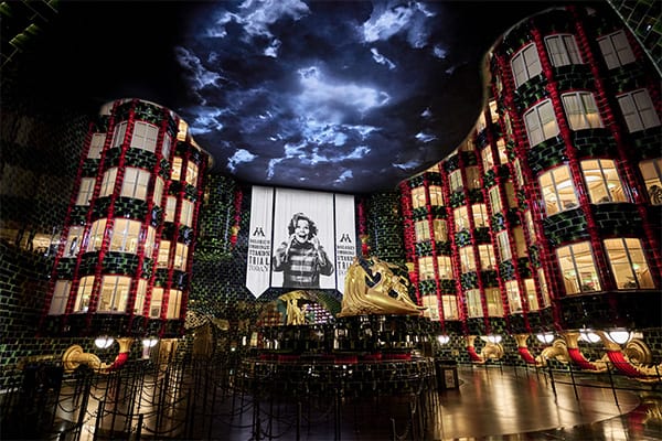 Queue inside  Harry Potter and the Battle at the Ministry™