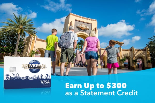 Family walking into Universal Studios Florida. Universal Rewards. Earn up to $300 as a statement credit.