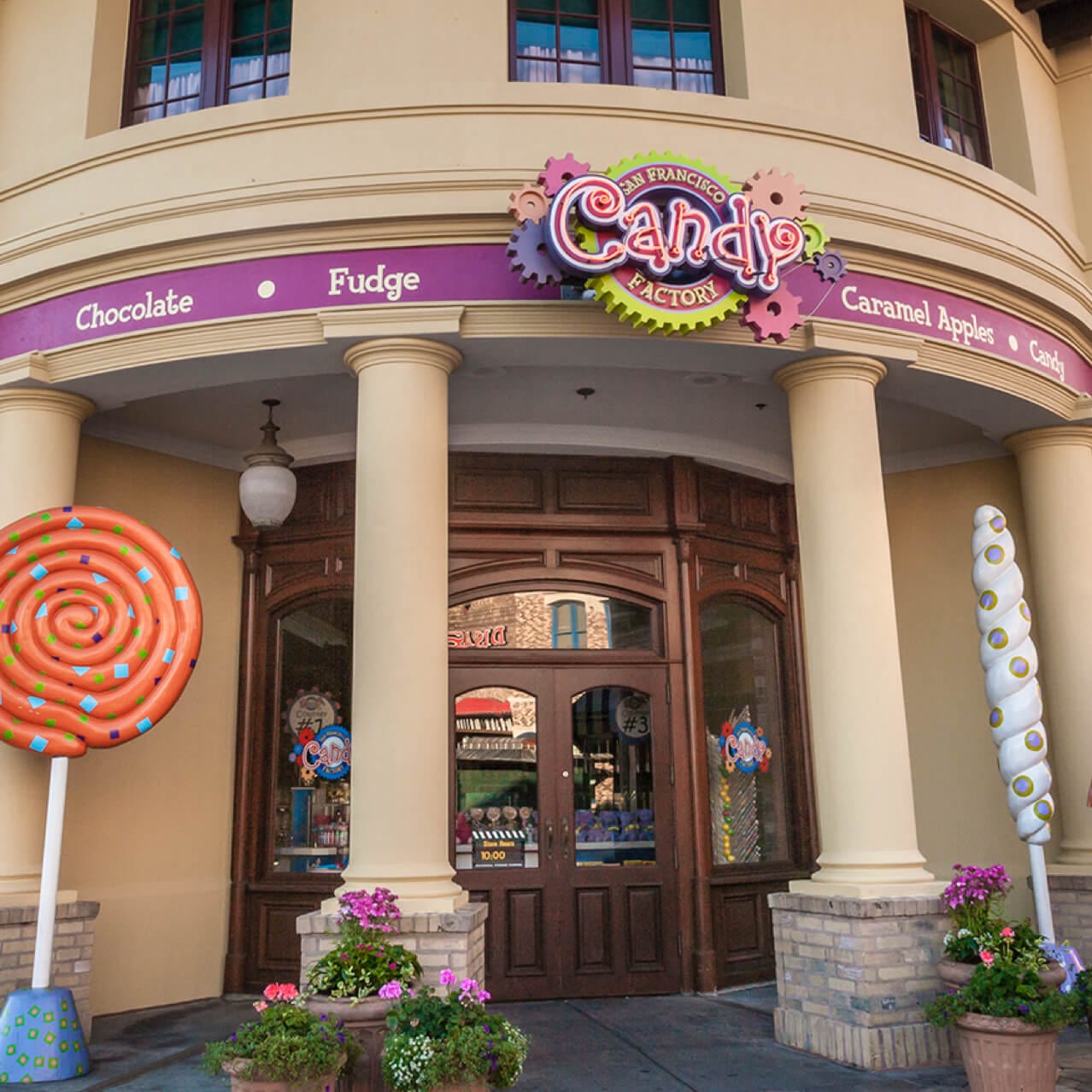 San Francisco Candy Factory | Universal Studios Florida™