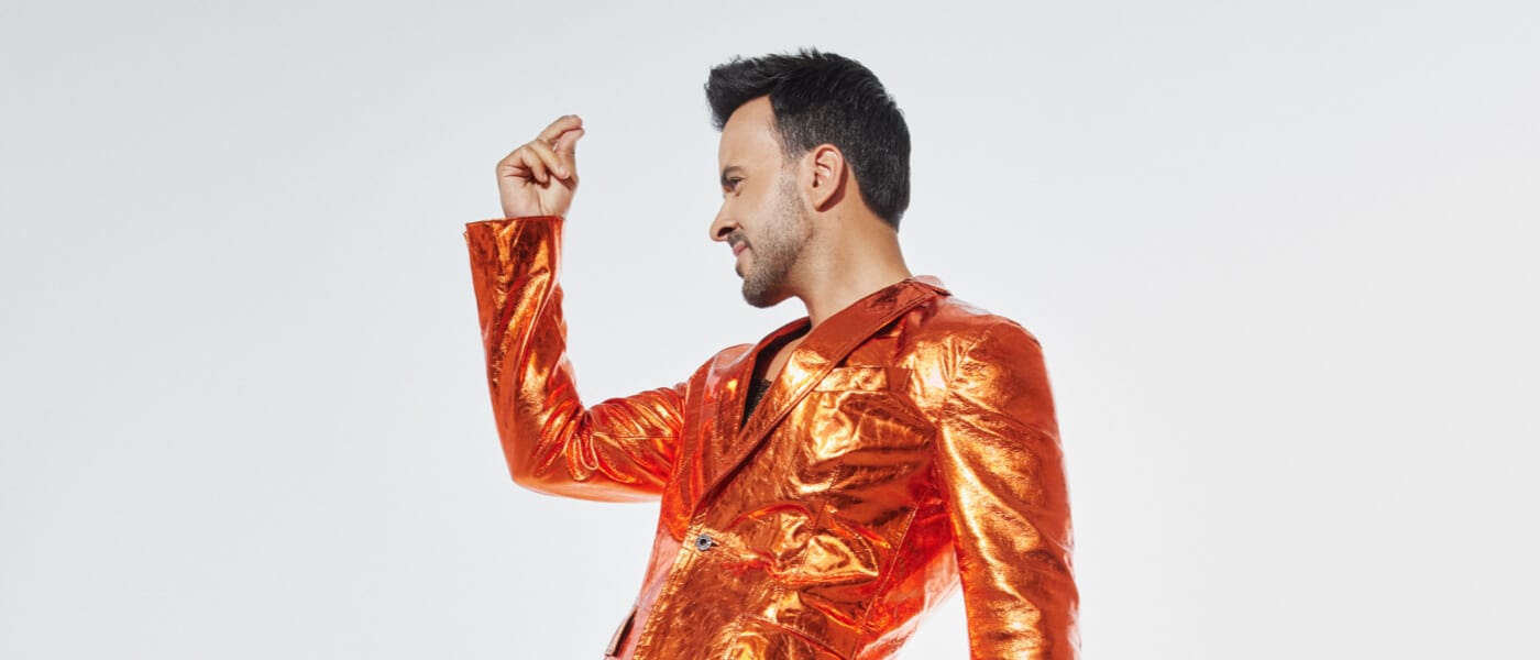 Artist headshot of Luis Fonsi for Universal Mardi Gras: International Flavors of Carnival.