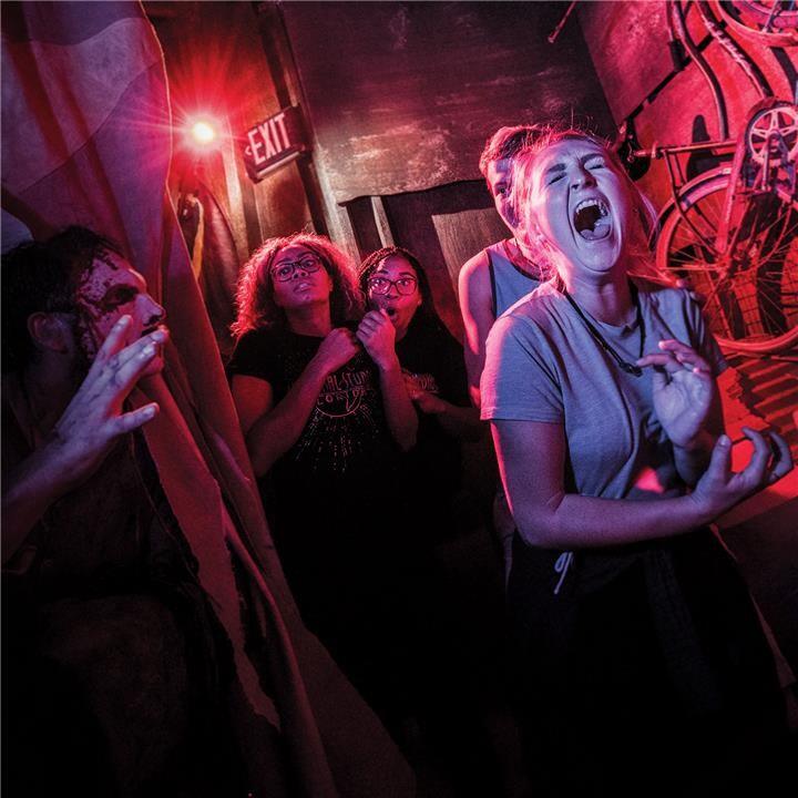 Halloween Horror Nights Passholder Perks Universal Orlando Resort