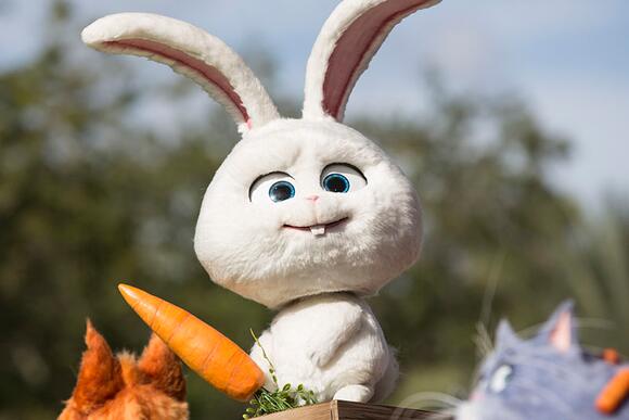 Snowball the bunny strikes an innocent pose on The Secret Life of Pets parade float at Universal Studios Florida.