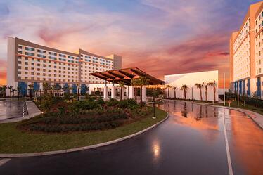Universal’s Endless Summer Resort – Dockside Inn and Suites is the newest hotel at Universal Orlando Resort.