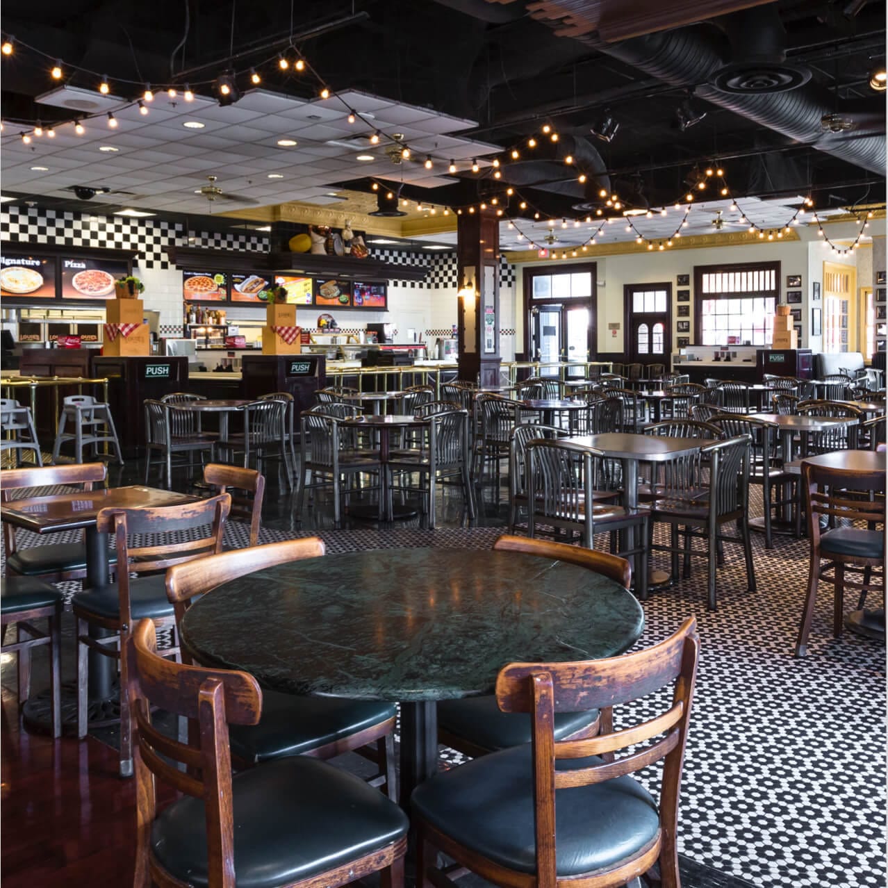 Louie's Italian Restaurant | Universal Studios Florida